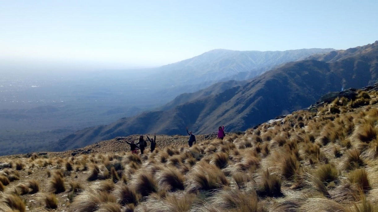 Vista panorámica del Valle del Conlara desde la Cuesta de Carpintería en invierno, San Luis